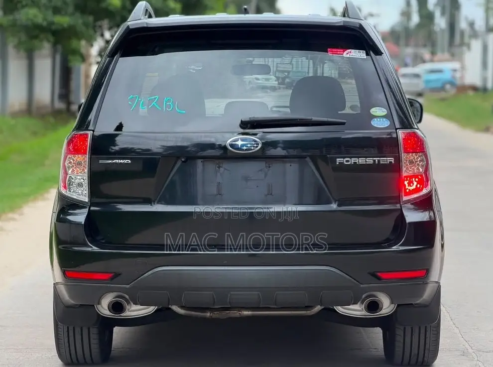 Subaru Forester 2010 Black