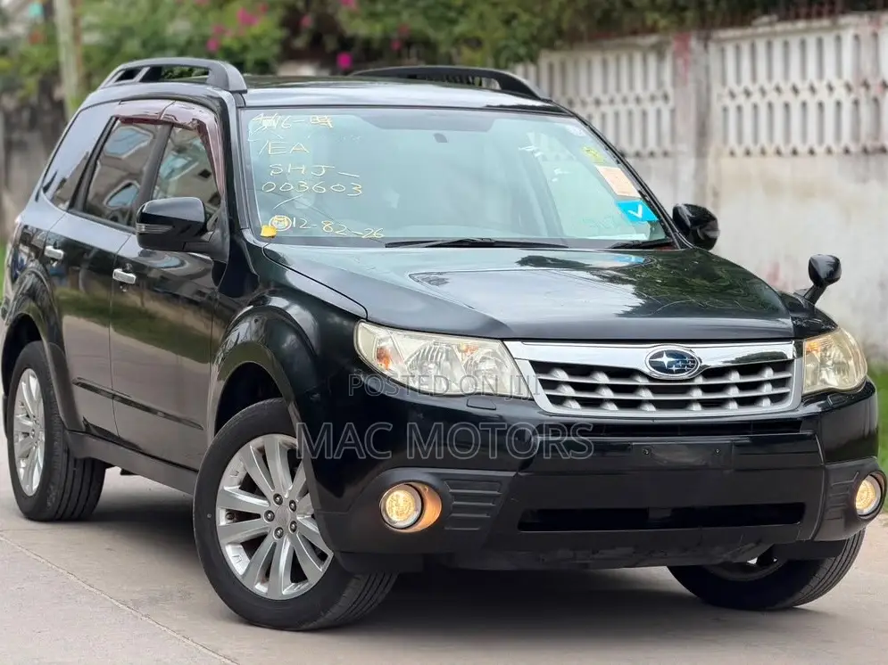Subaru Forester 2010 Black