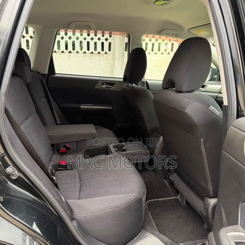 Subaru Forester 2010 Black