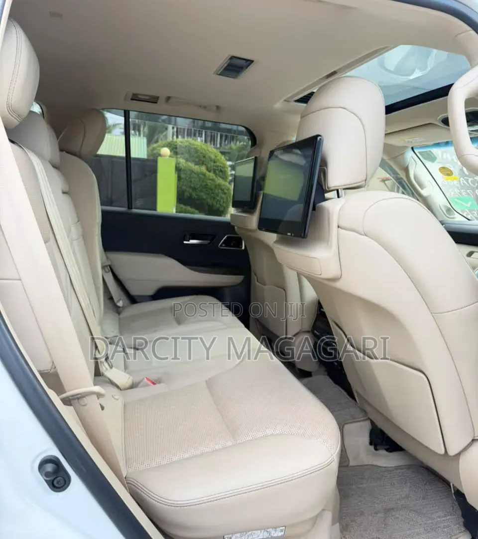 New Toyota Land Cruiser 2025 White