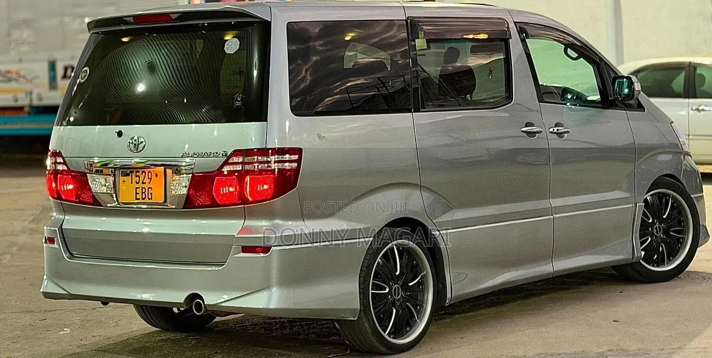 Toyota Alphard 2007 Silver