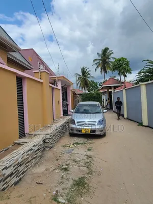 Furnished 3bdrm House in Biriani Real Estate, Chamazi for sale