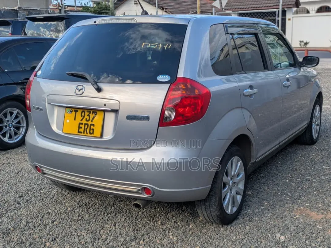 Mazda Verisa 2007 Gray