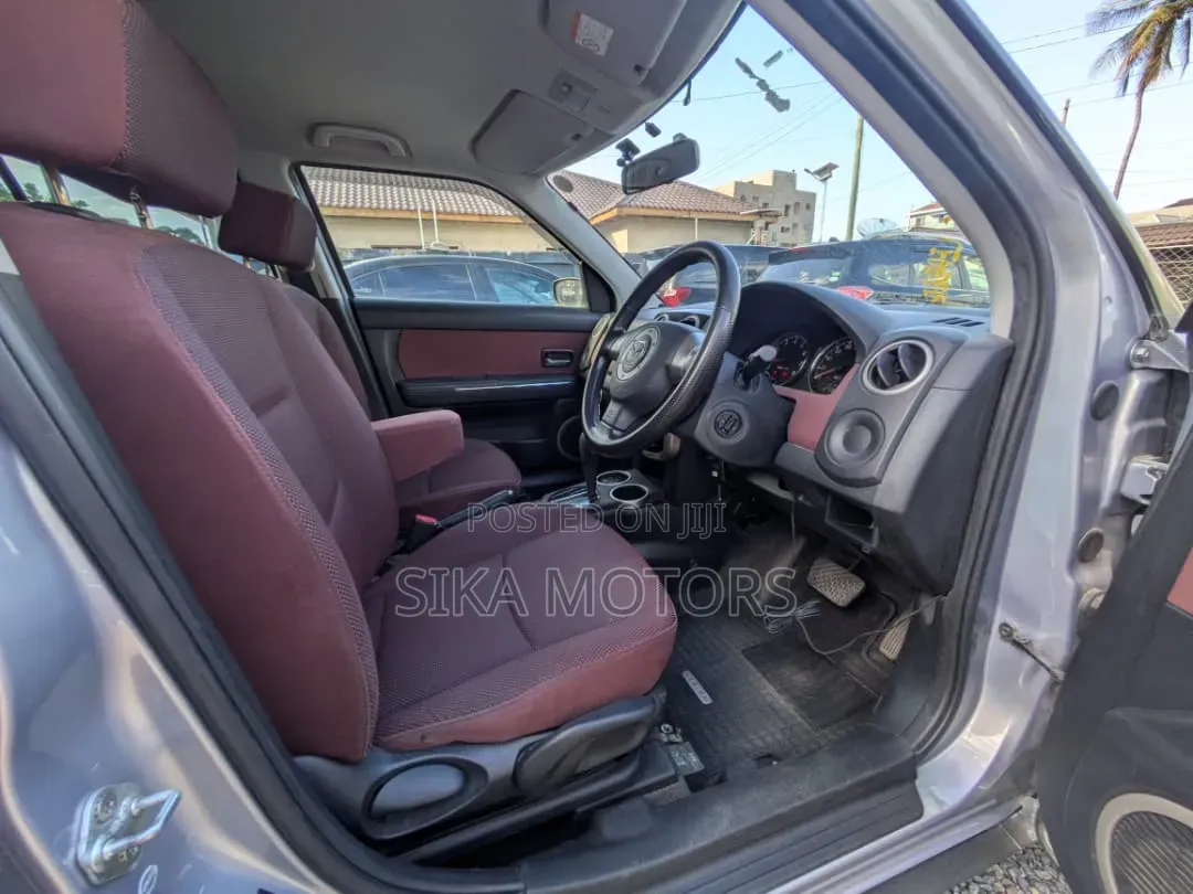 Mazda Verisa 2007 Gray