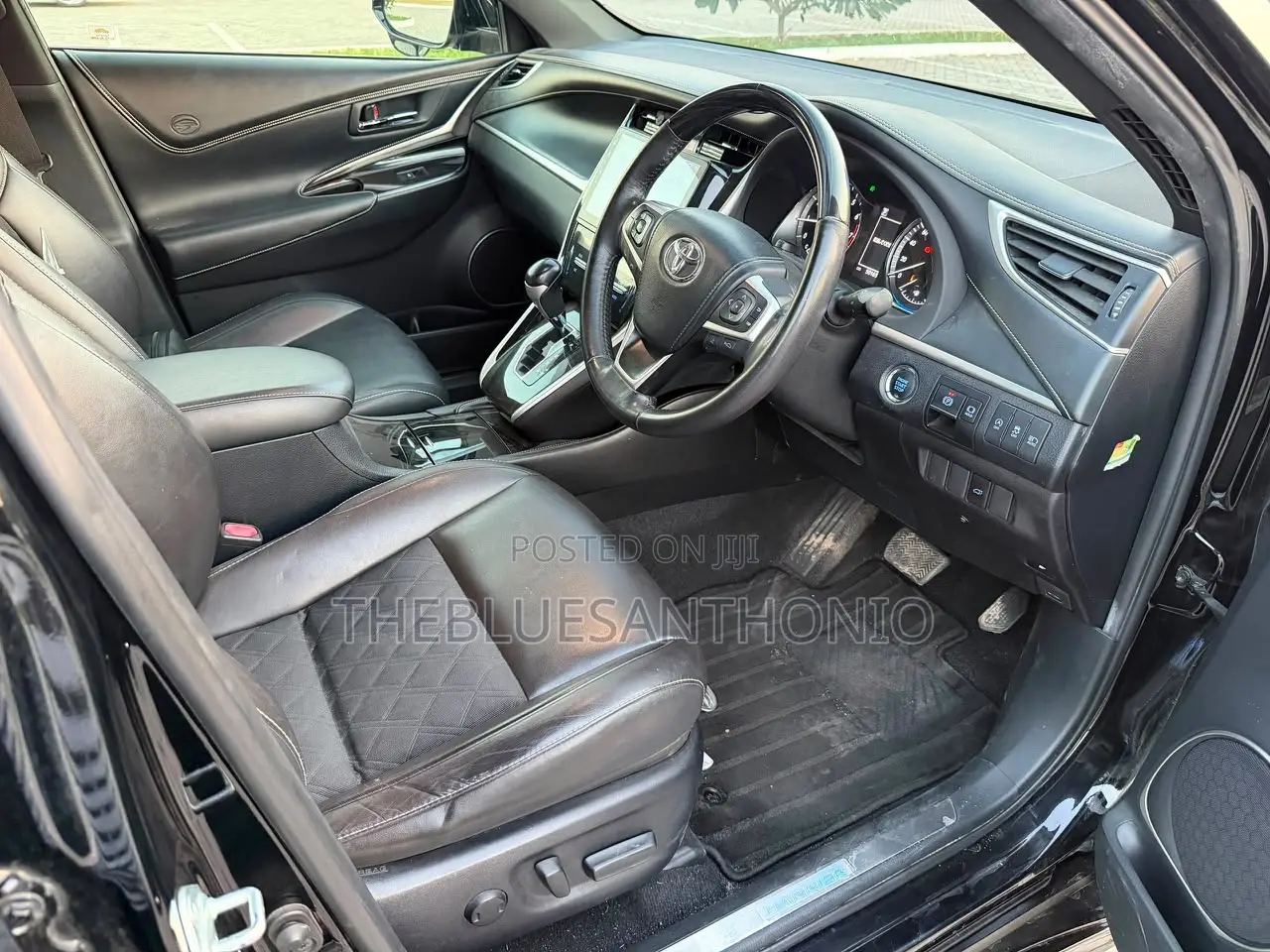 Toyota Harrier 2018 Black