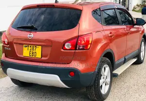 Nissan Dualis 2011 Maroon