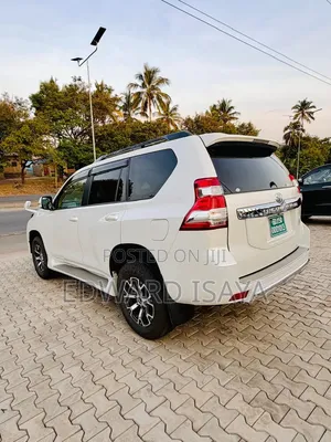 Toyota Land Cruiser Prado 2017 Pearl
