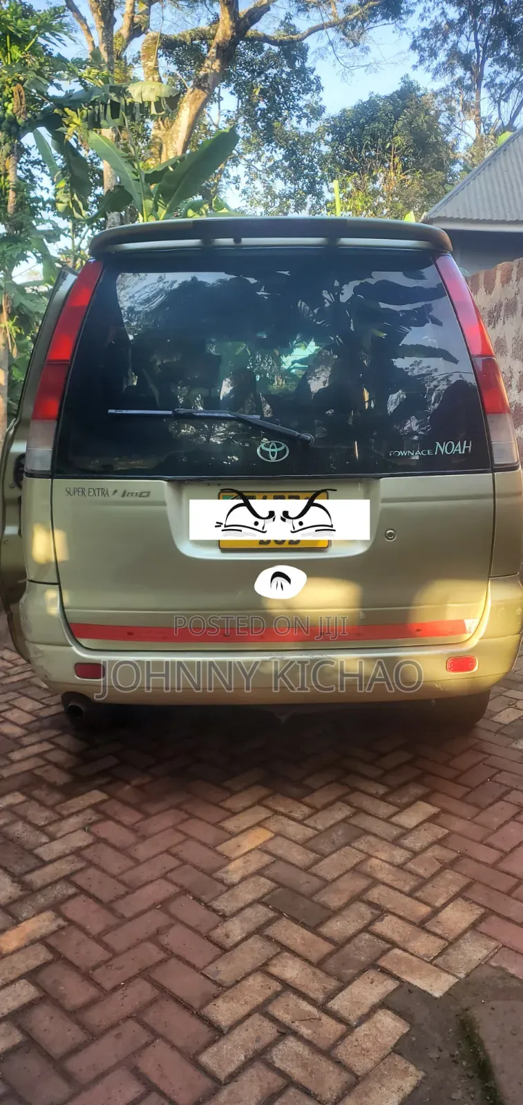 Toyota TownAce Noah 2001 Gold