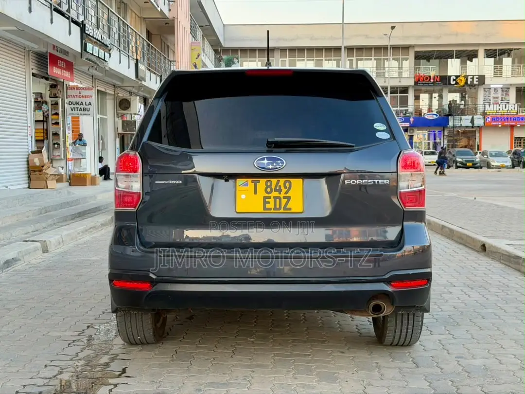 Subaru Forester 2013 Black