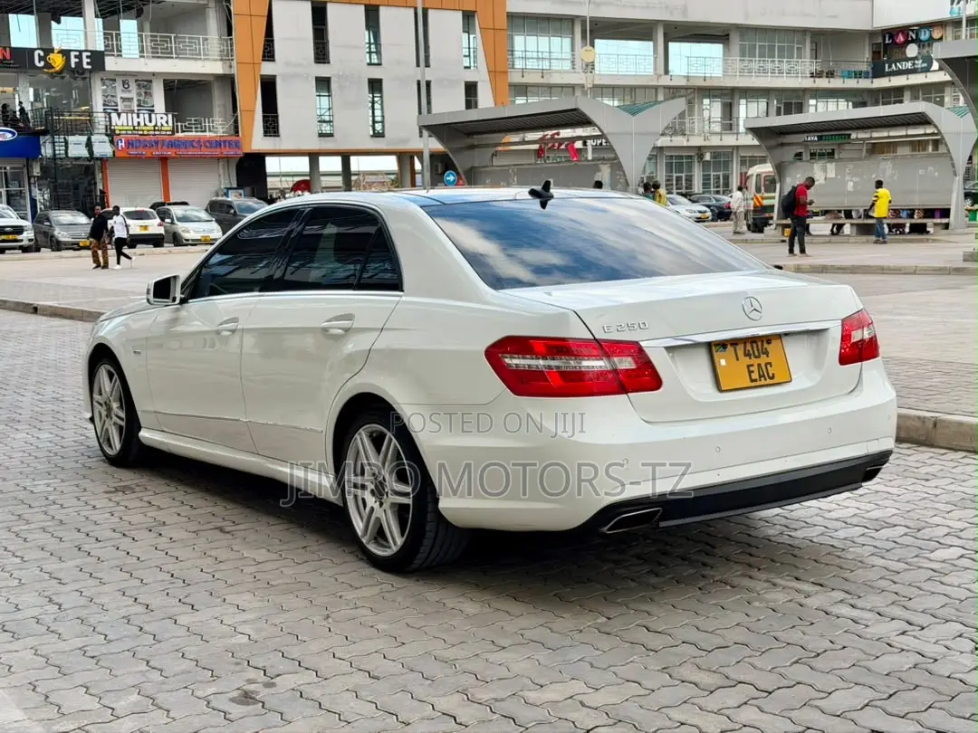 Mercedes-Benz E250 2013 White