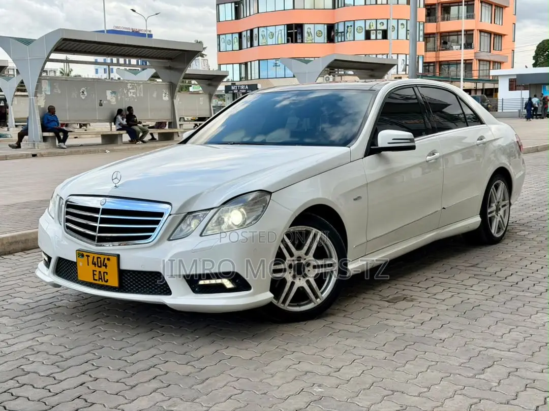 Mercedes-Benz E250 2013 White