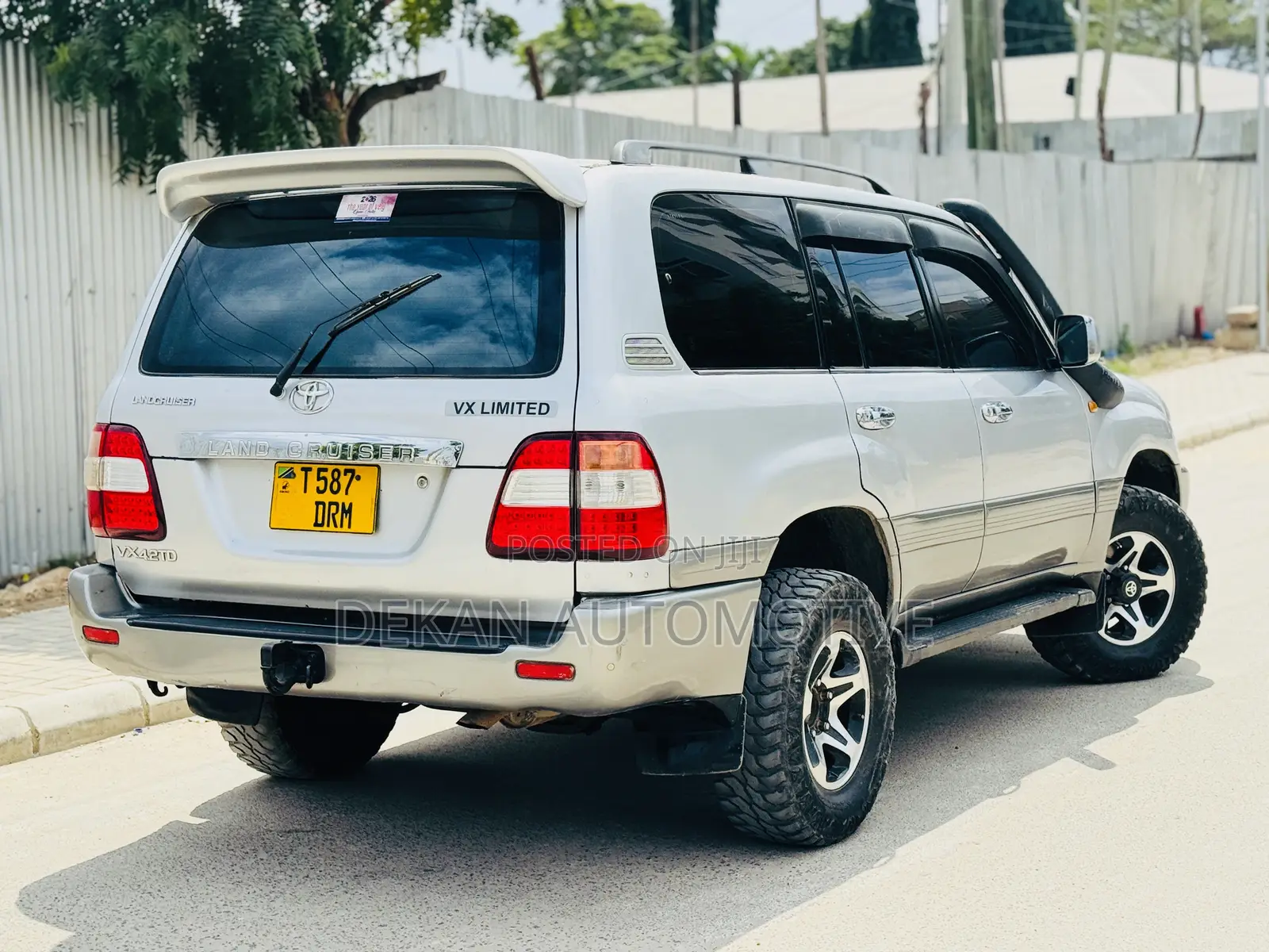 Toyota Land Cruiser 100 VX 4.2 DT Automatic 2005 Silver