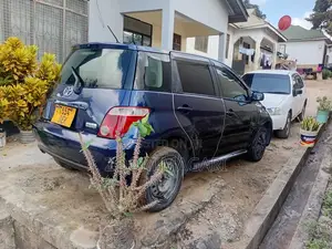 Toyota IST 2003 Blue