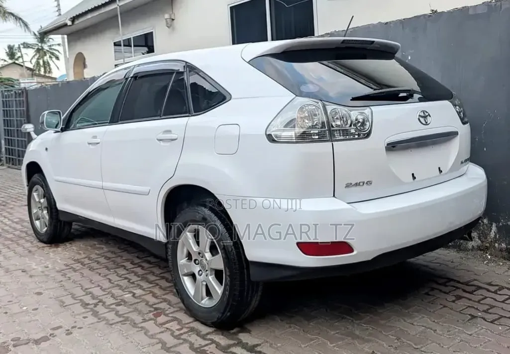 Toyota Harrier 2008 White