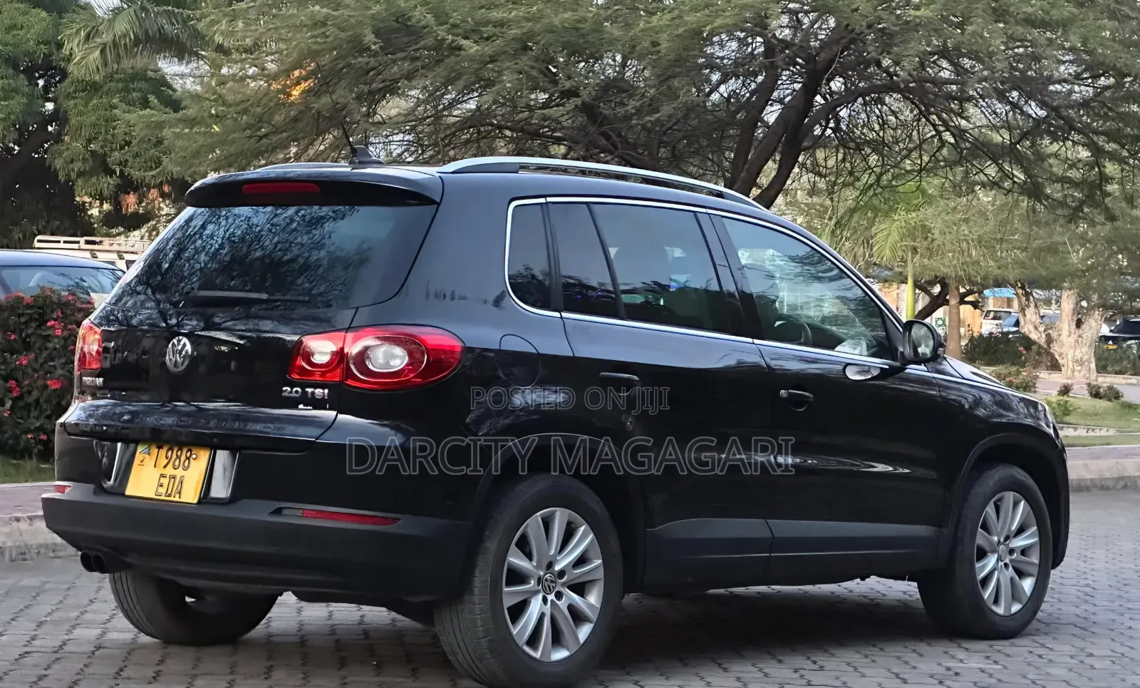 Volkswagen Tiguan 2010 Black
