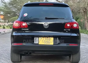 Volkswagen Tiguan 2010 Black