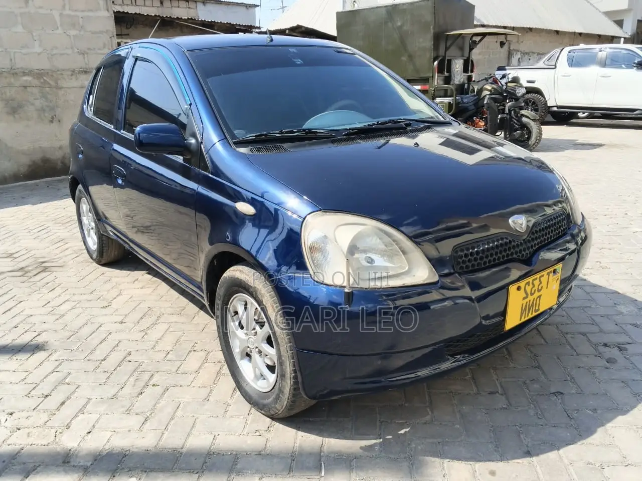 Toyota Vitz 1.0 FWD 3dr 2002 Blue