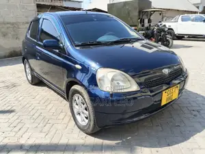 Toyota Vitz 1.0 FWD 3dr 2002 Blue