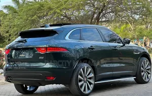 Jaguar F-Pace 2023 Gray