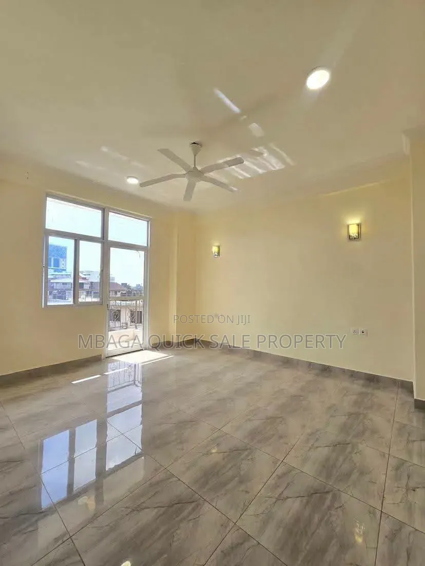 3bdrm Apartment in Upanga for rent