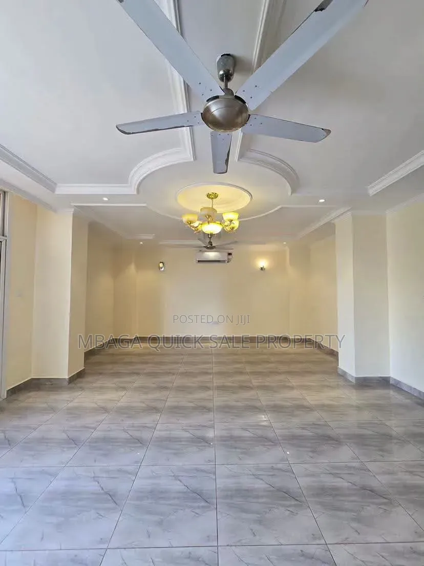 3bdrm Apartment in Upanga for rent