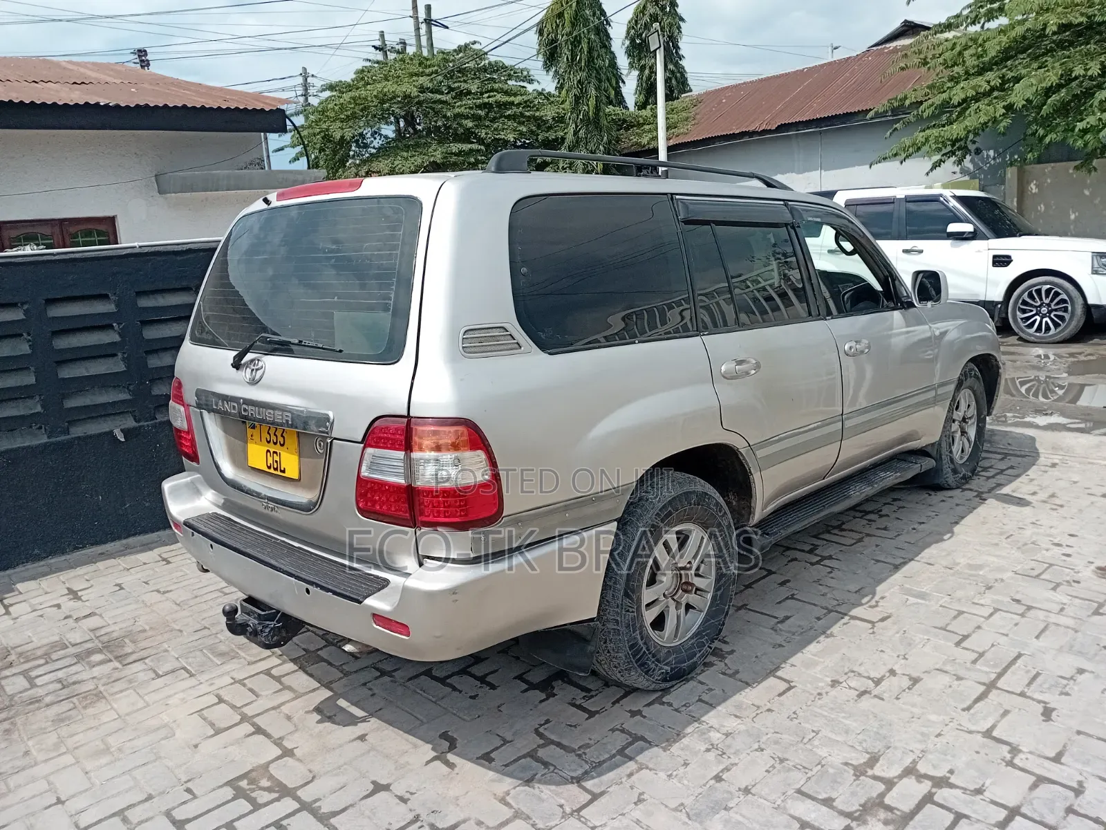 Toyota Land Cruiser 2004 Silver