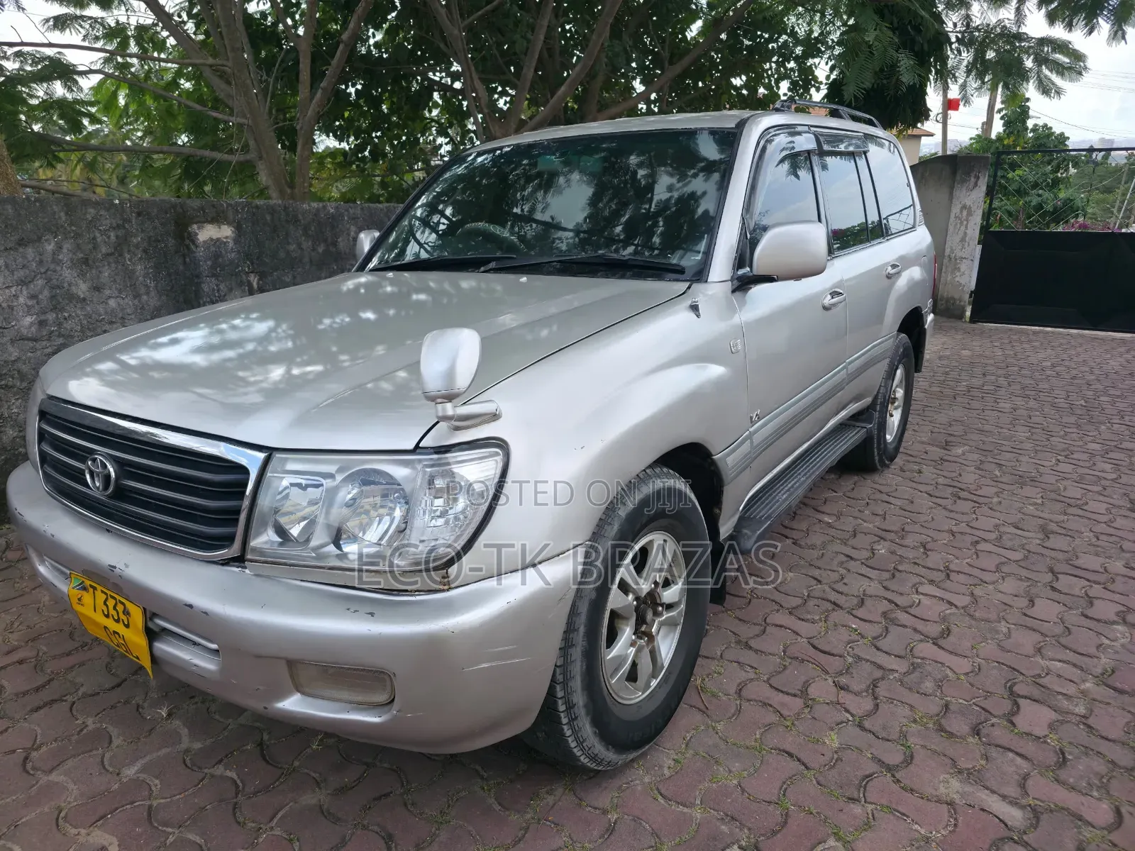 Toyota Land Cruiser 2004 Silver