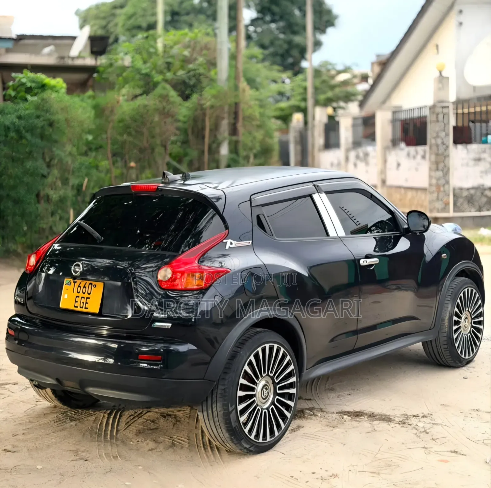 Nissan Juke 2011 Black