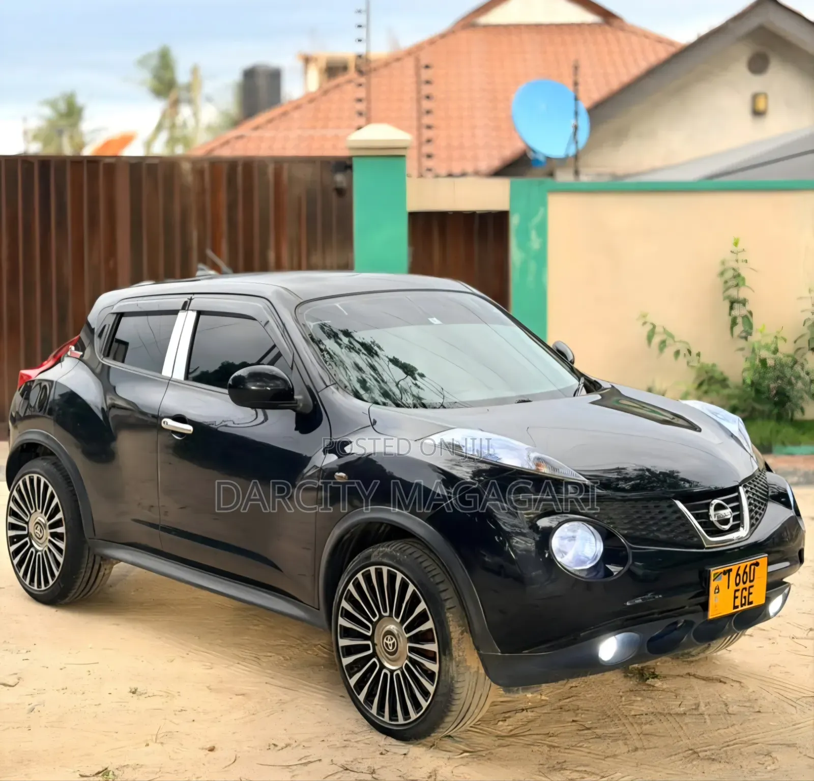 Nissan Juke 2011 Black