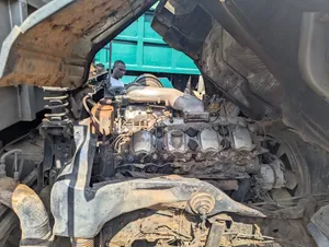 Mitsubishi Fuso Tipa Inauzwa 2015 White