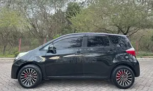 Toyota Ractis 1.5 FWD 2011 Black