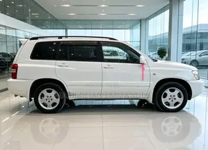 Toyota Kluger 2005 White