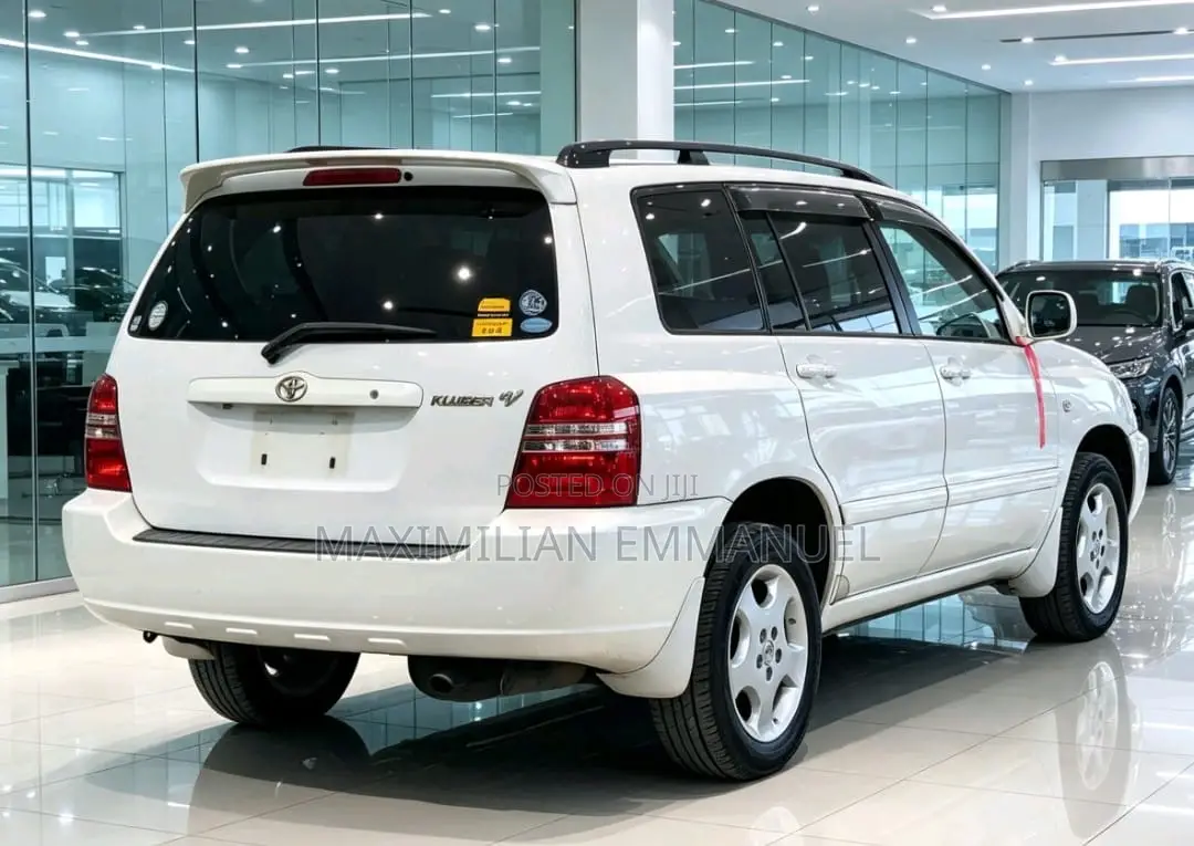 Toyota Kluger 2005 White