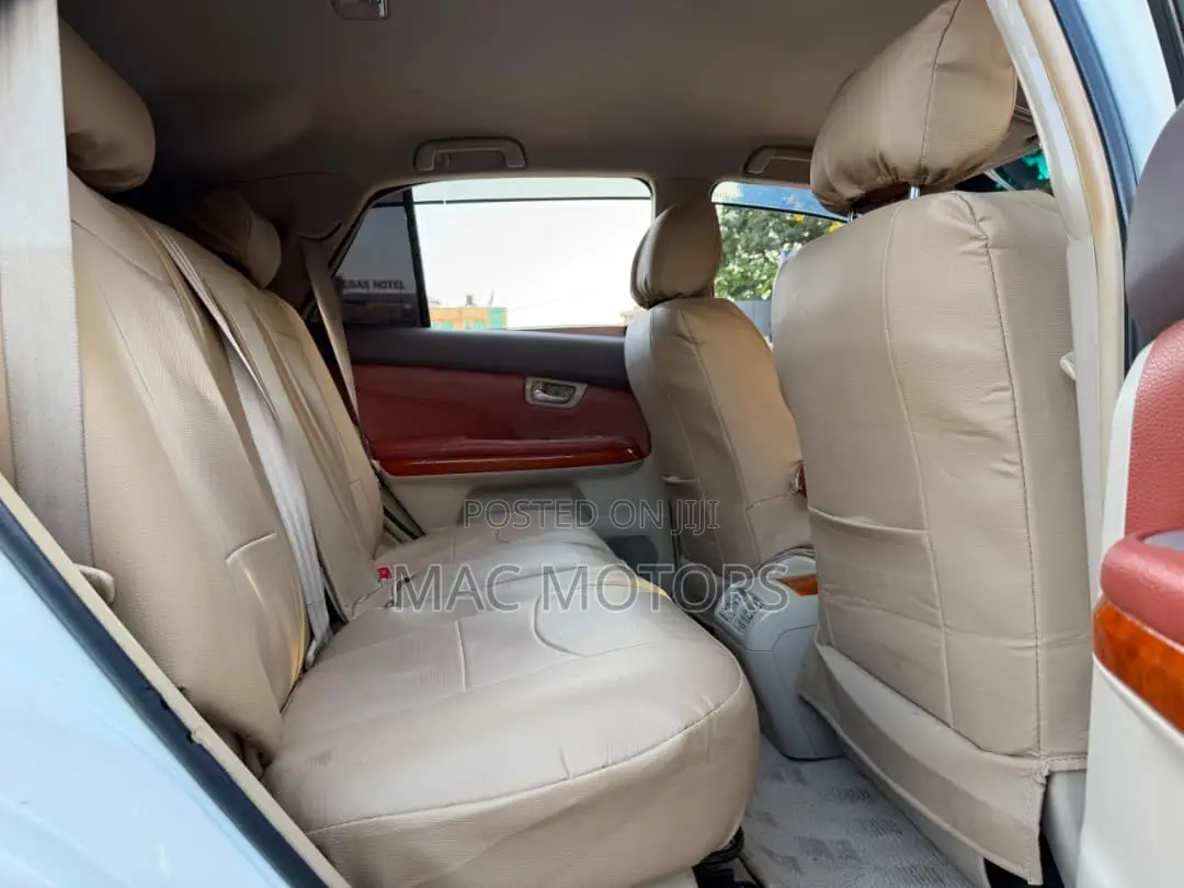 Toyota Harrier 2006 White