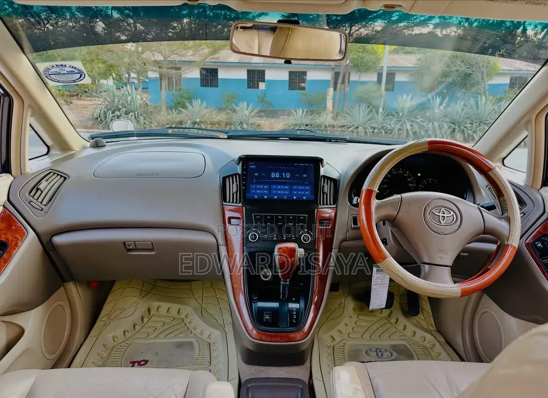 Toyota Harrier 2003 Off white
