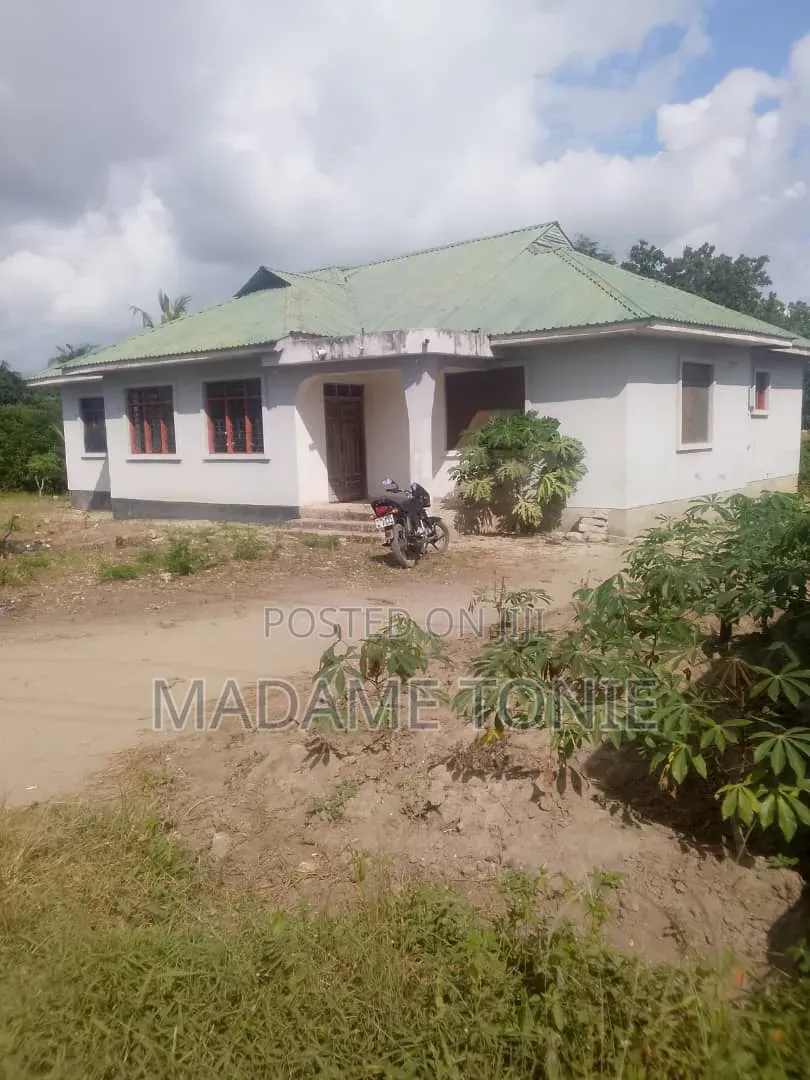 4bdrm House in Wankomange Com Ltd, Kigamboni for sale