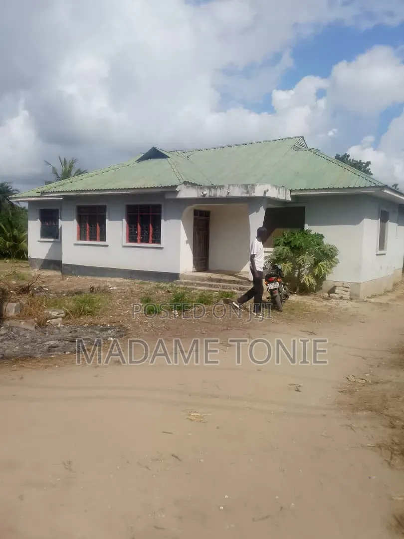 4bdrm House in Wankomange Com Ltd, Kigamboni for sale