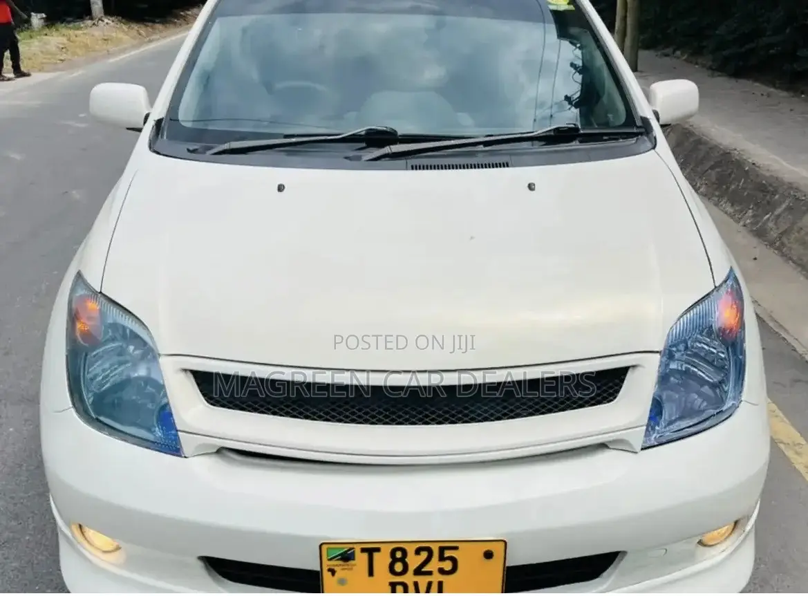 Toyota IST 2007 White