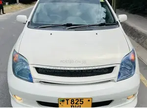 Toyota IST 2007 White