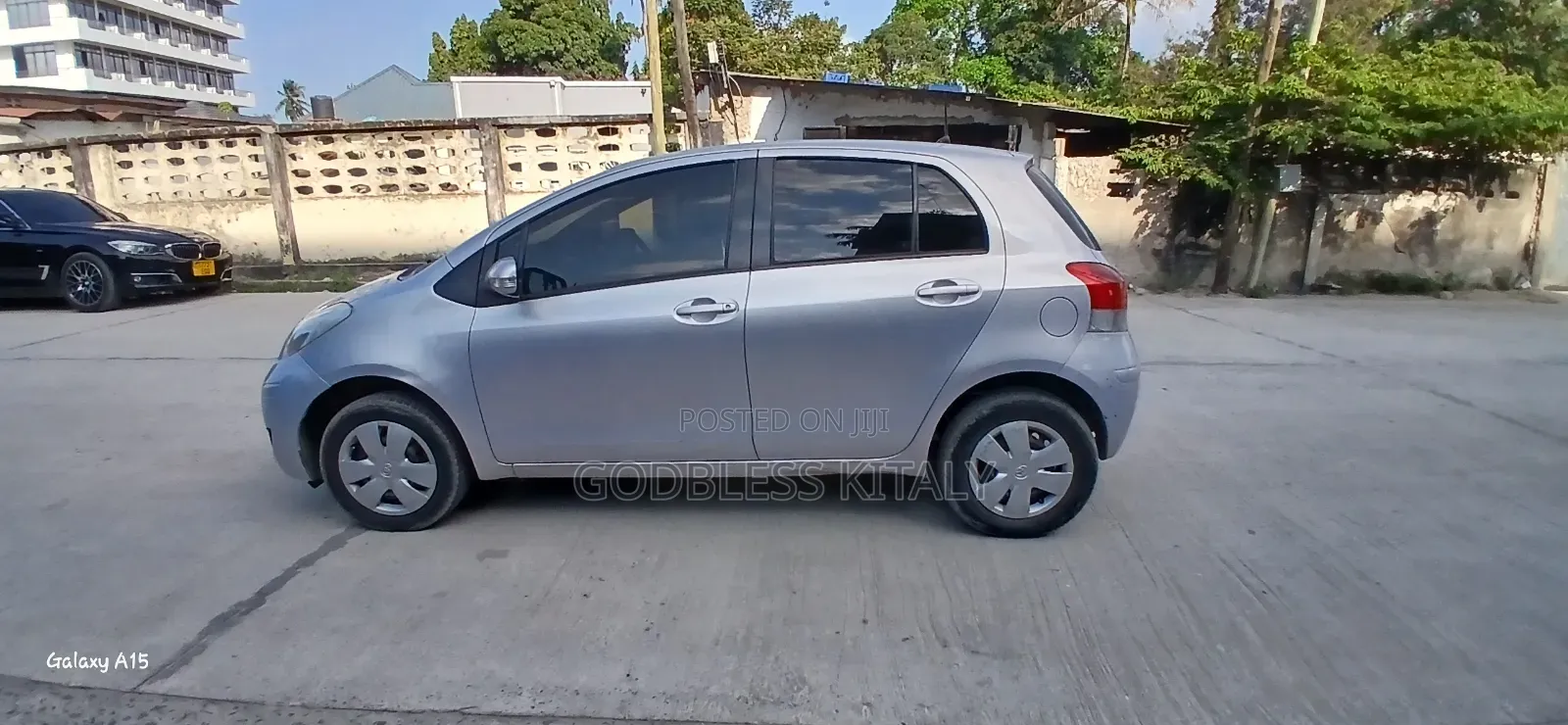 Toyota Vitz 2007 Purple