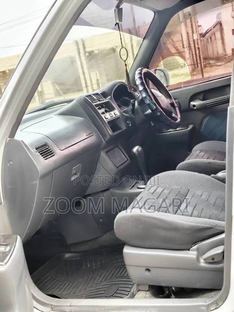 Toyota RAV4 2002 Silver