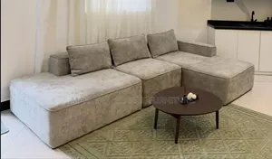 Simple Living Sofa Ya L Shaped Yenye Watu Watano Na Coffee Table