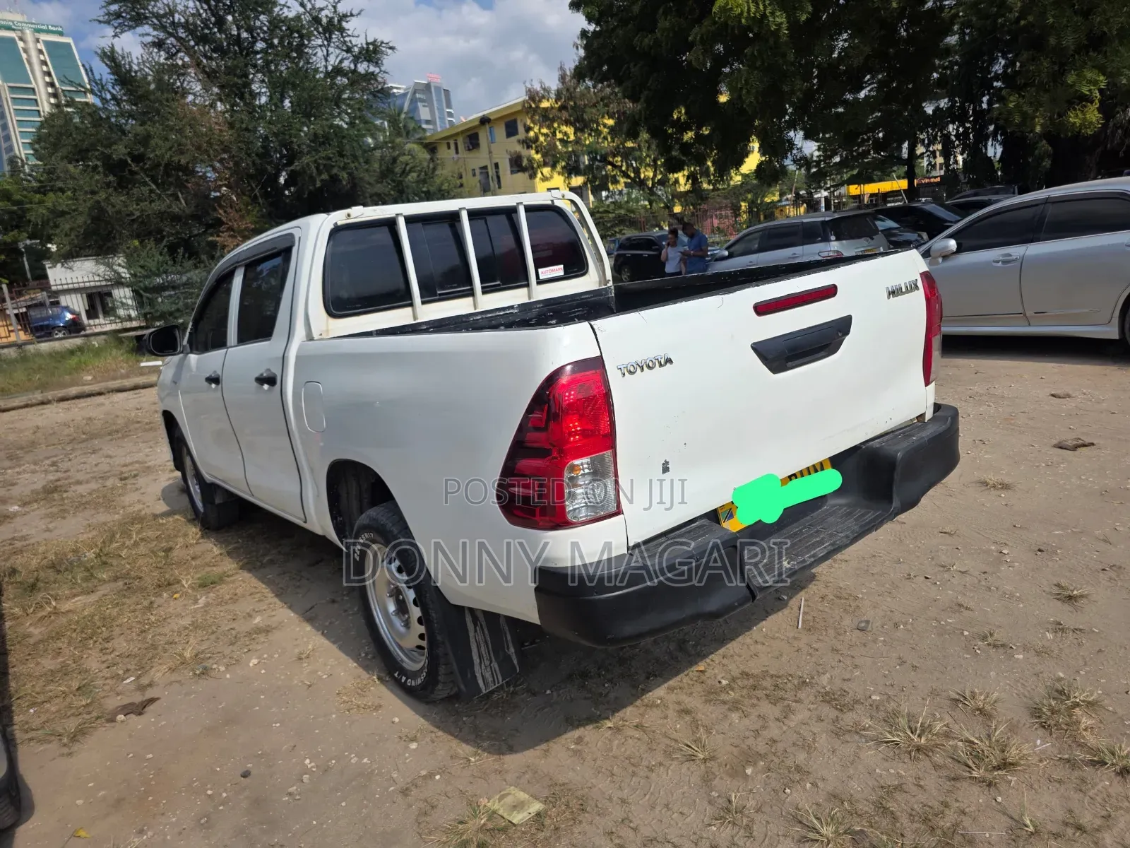 Toyota Hilux 2016 White