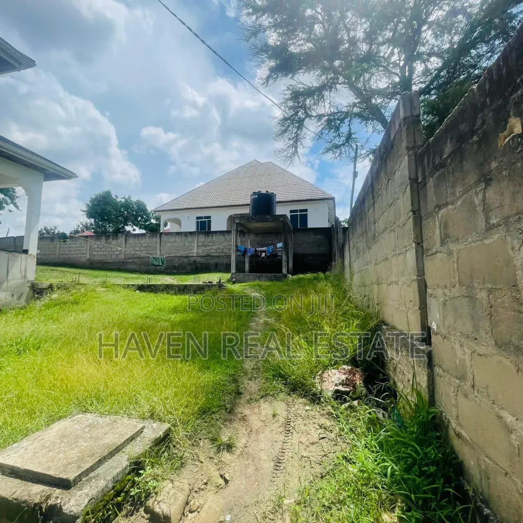 5bdrm House in Kibamba for sale
