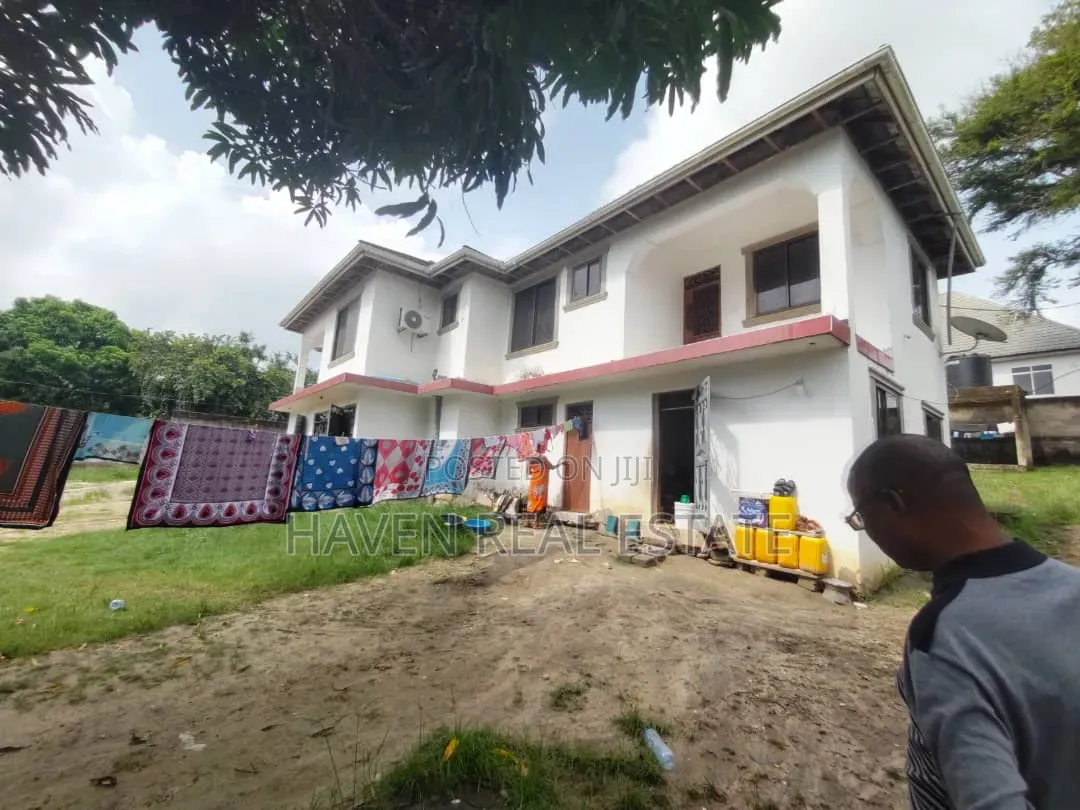 5bdrm House in Kibamba for sale