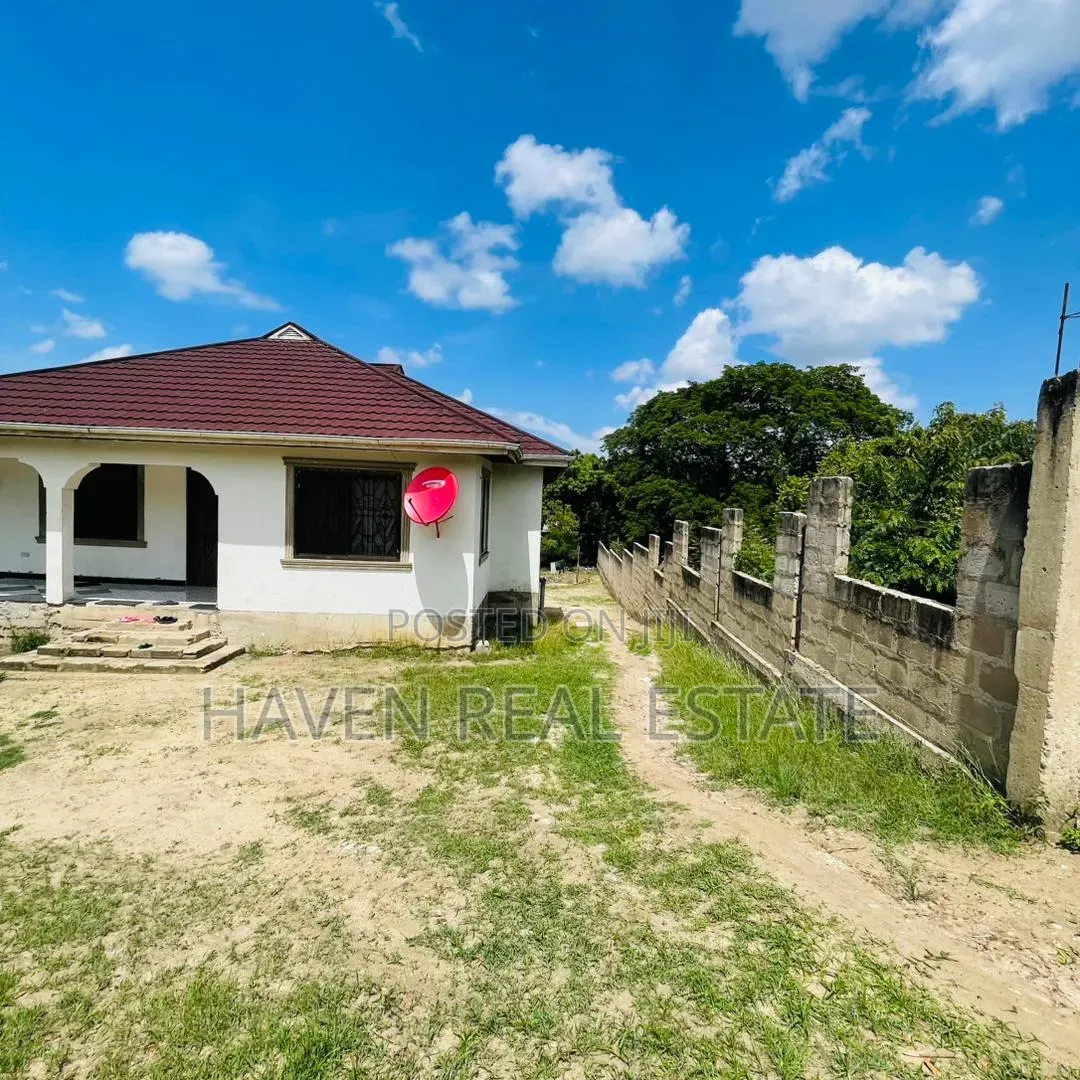 5bdrm House in Kibamba for sale