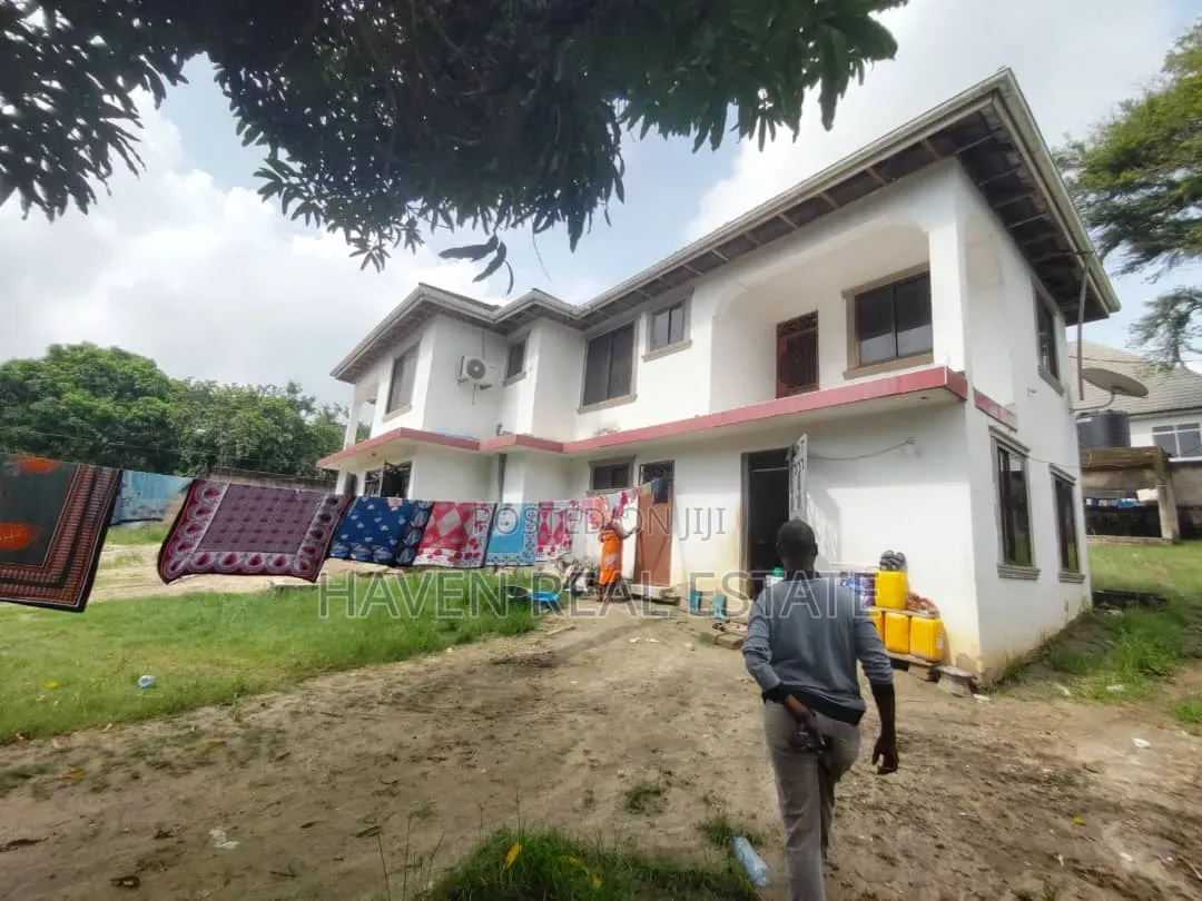 5bdrm House in Kibamba for sale
