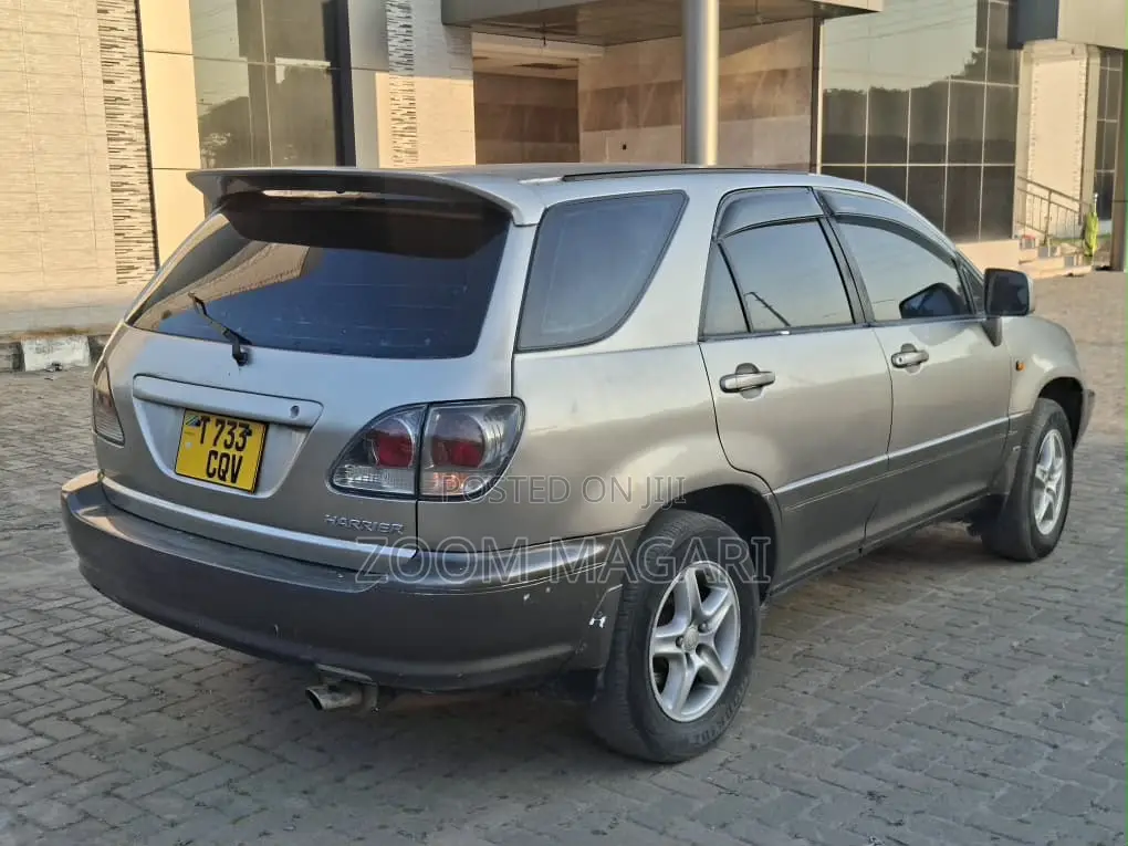 Toyota Harrier 2001 Gray