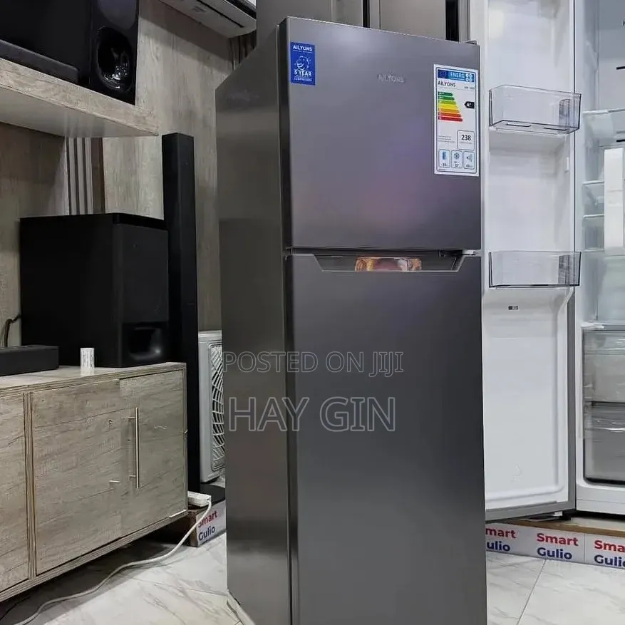 Ailyons Fridge