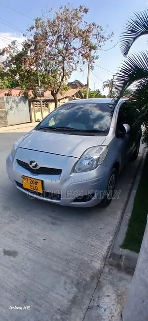 Toyota Vitz 2007 Purple